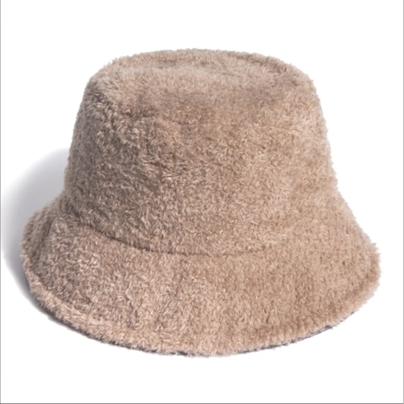 Accessories - 🆕Fuzzy Bucket Hat